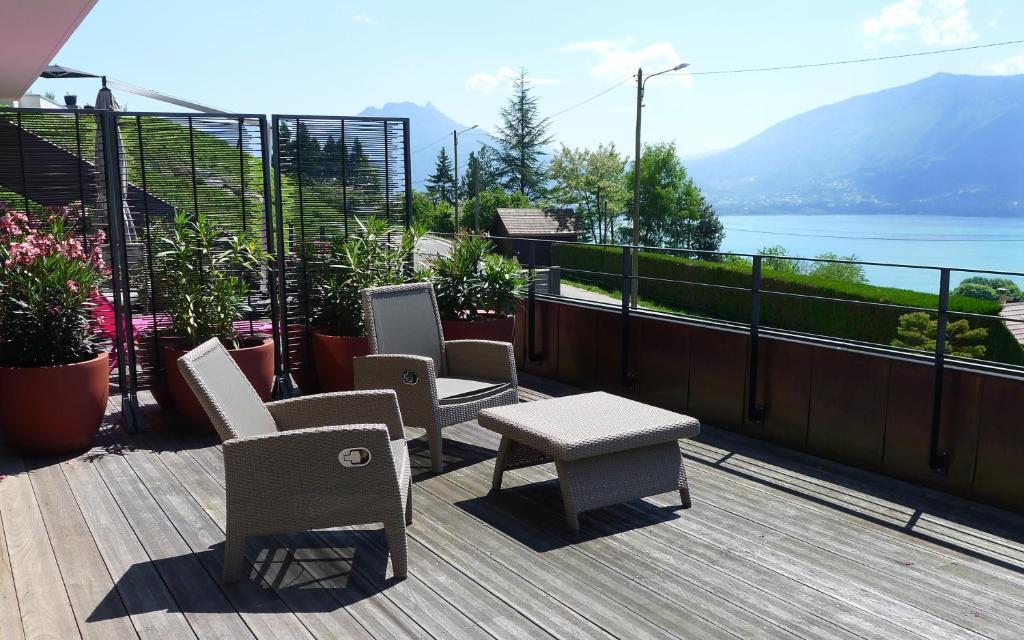 Le Clos Du Lac - Location De Chambres Veyrier-du-Lac Exterior photo